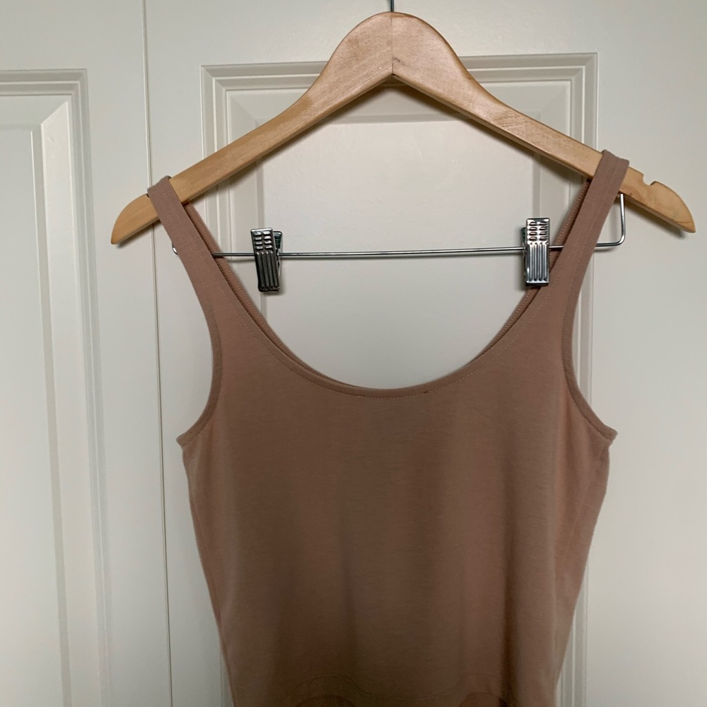 Nude tank top - Picture 3 of 3